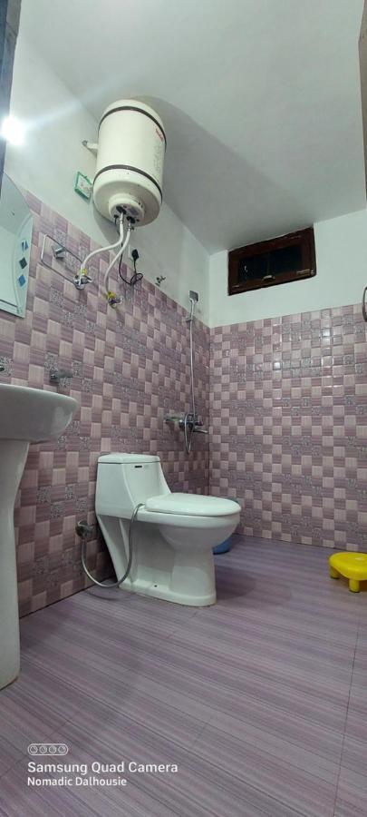 Peaceful Retreat Home Stay, דלהאוזי מראה חיצוני תמונה