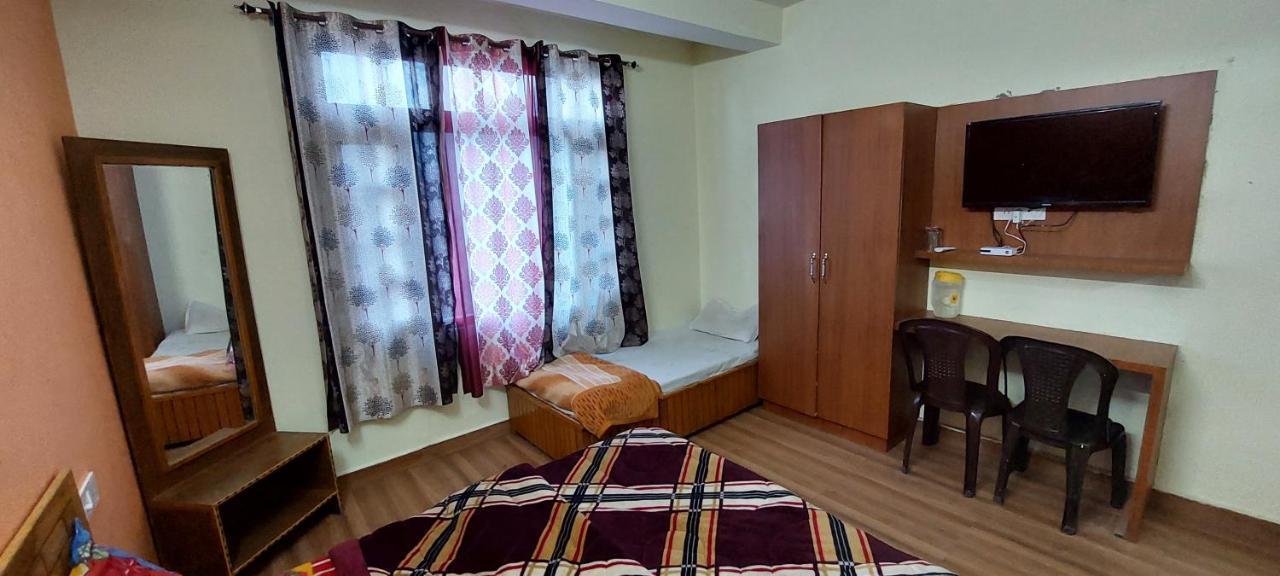Peaceful Retreat Home Stay, דלהאוזי מראה חיצוני תמונה