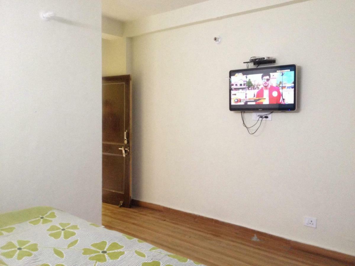 Peaceful Retreat Home Stay, דלהאוזי מראה חיצוני תמונה