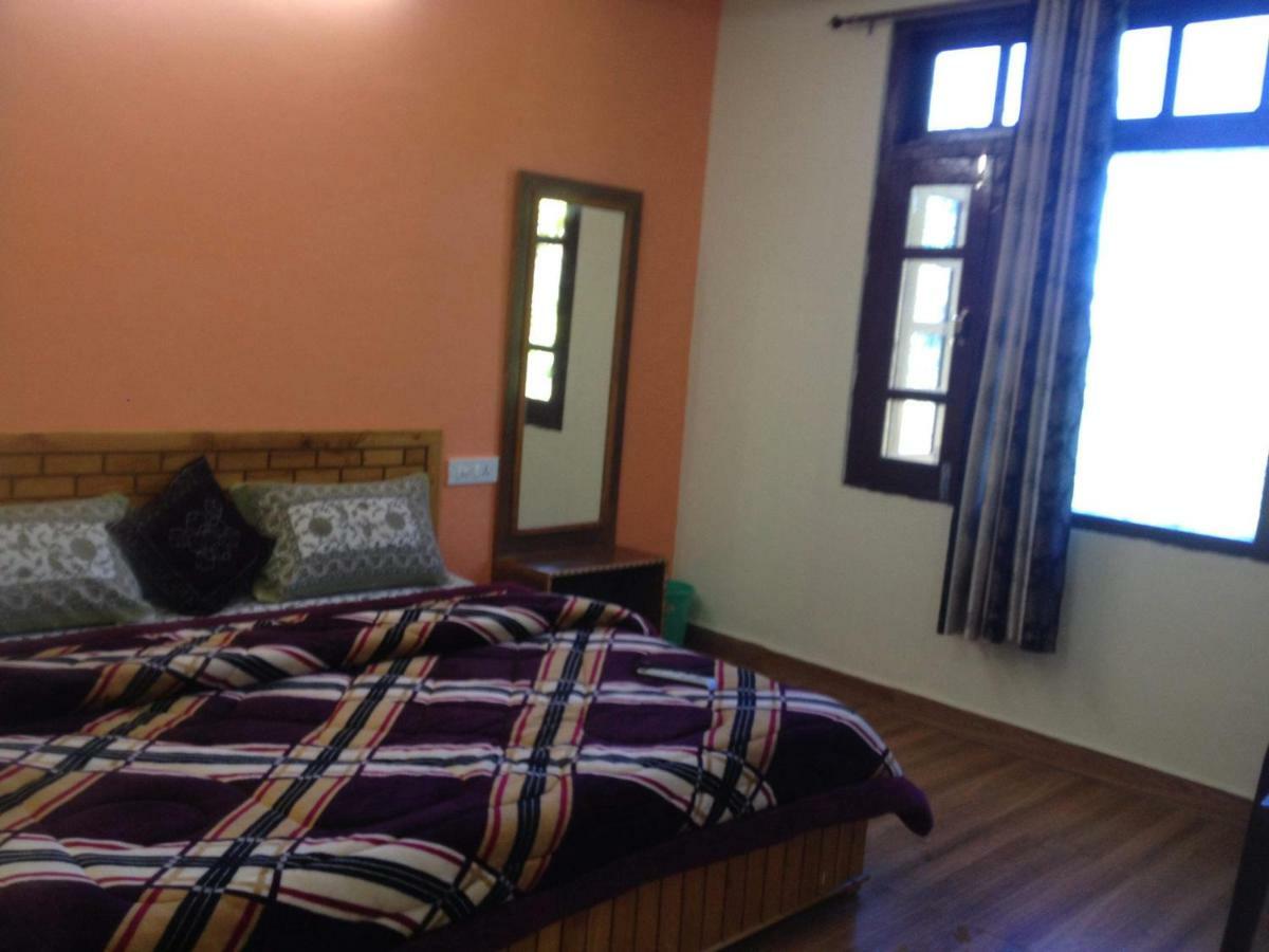 Peaceful Retreat Home Stay, דלהאוזי מראה חיצוני תמונה