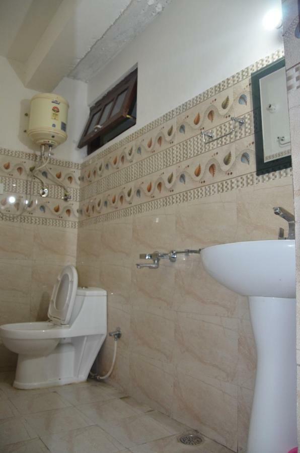 Peaceful Retreat Home Stay, דלהאוזי מראה חיצוני תמונה