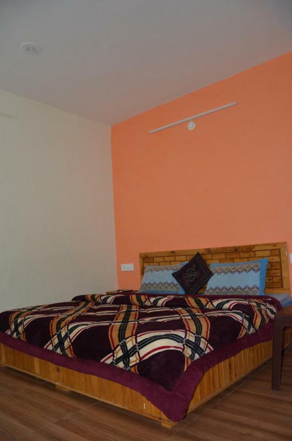 Peaceful Retreat Home Stay, דלהאוזי מראה חיצוני תמונה