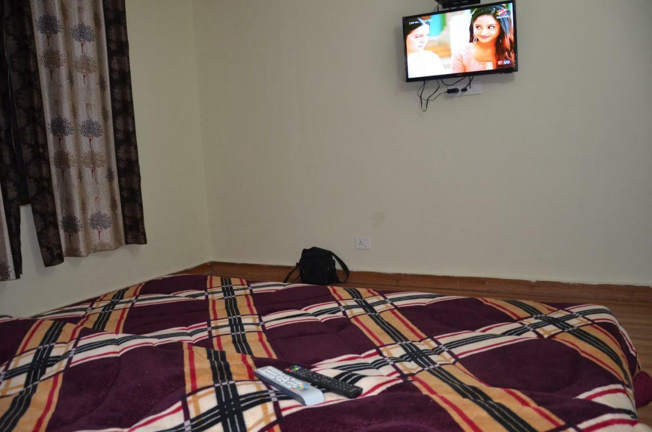 Peaceful Retreat Home Stay, דלהאוזי מראה חיצוני תמונה