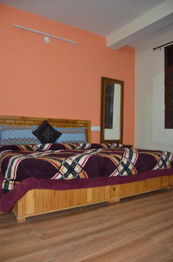 Peaceful Retreat Home Stay, דלהאוזי מראה חיצוני תמונה